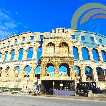 Apartments Vida 1682 プーラ エクステリア 写真