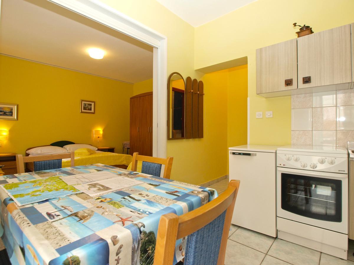 Apartments Vida 1682 プーラ エクステリア 写真