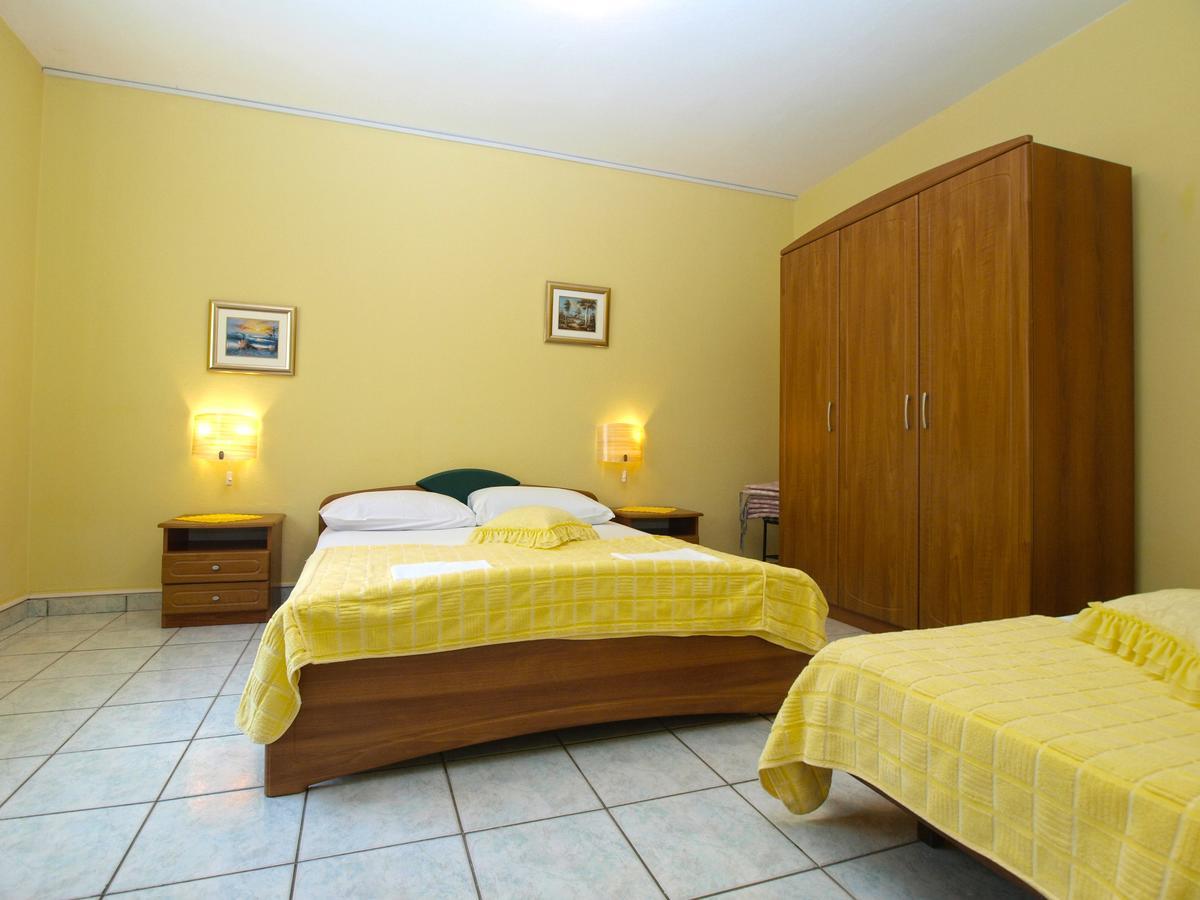 Apartments Vida 1682 プーラ エクステリア 写真