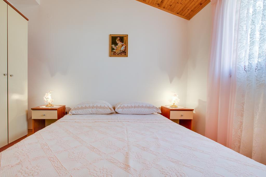 Apartments Vida 1682 プーラ エクステリア 写真