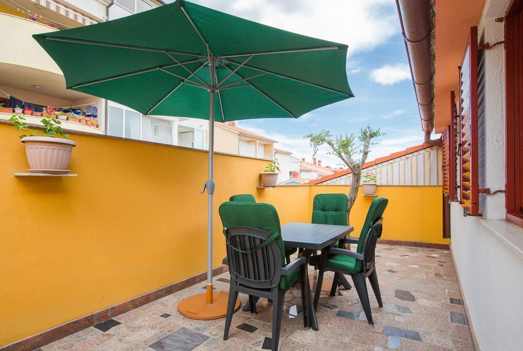 Apartments Vida 1682 プーラ エクステリア 写真