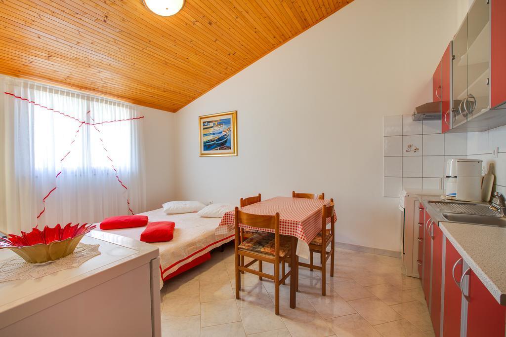 Apartments Vida 1682 プーラ エクステリア 写真