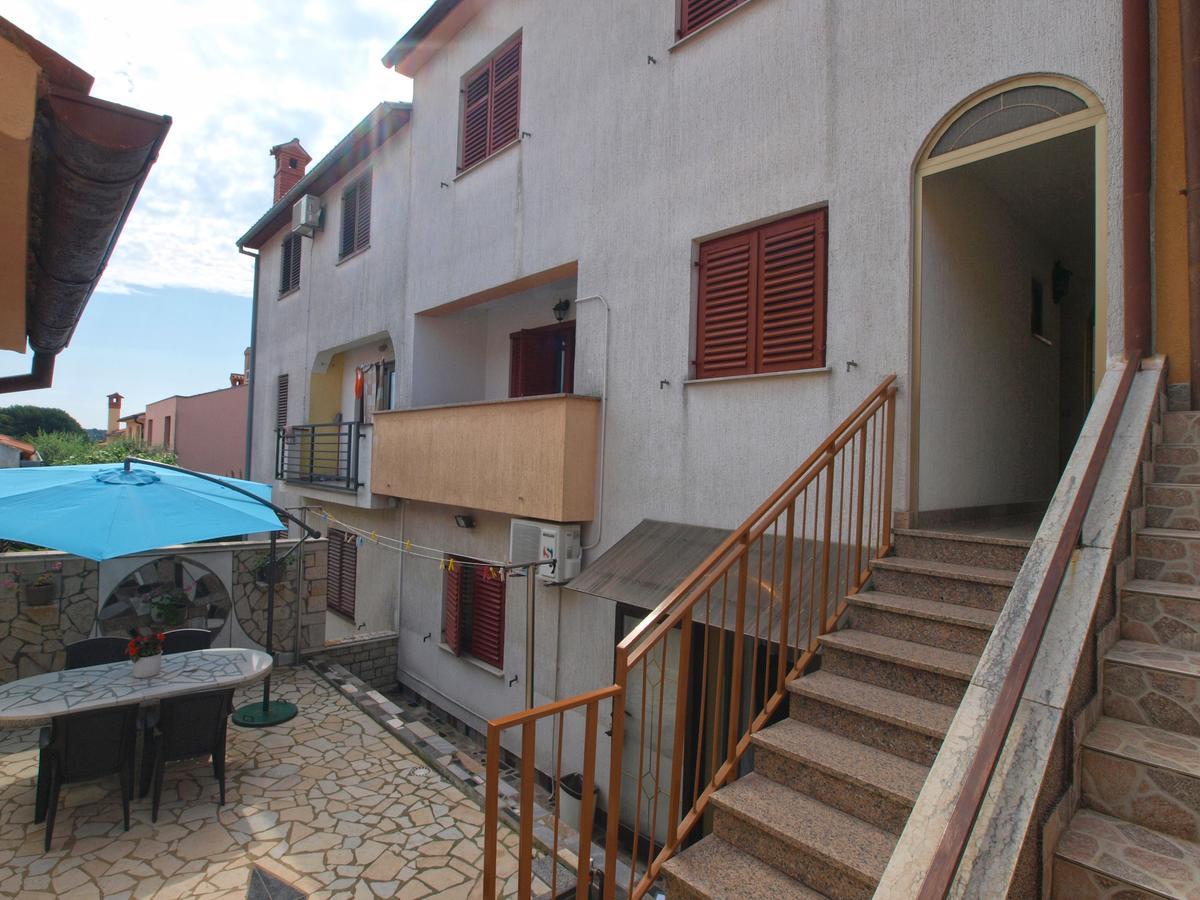 Apartments Vida 1682 プーラ エクステリア 写真
